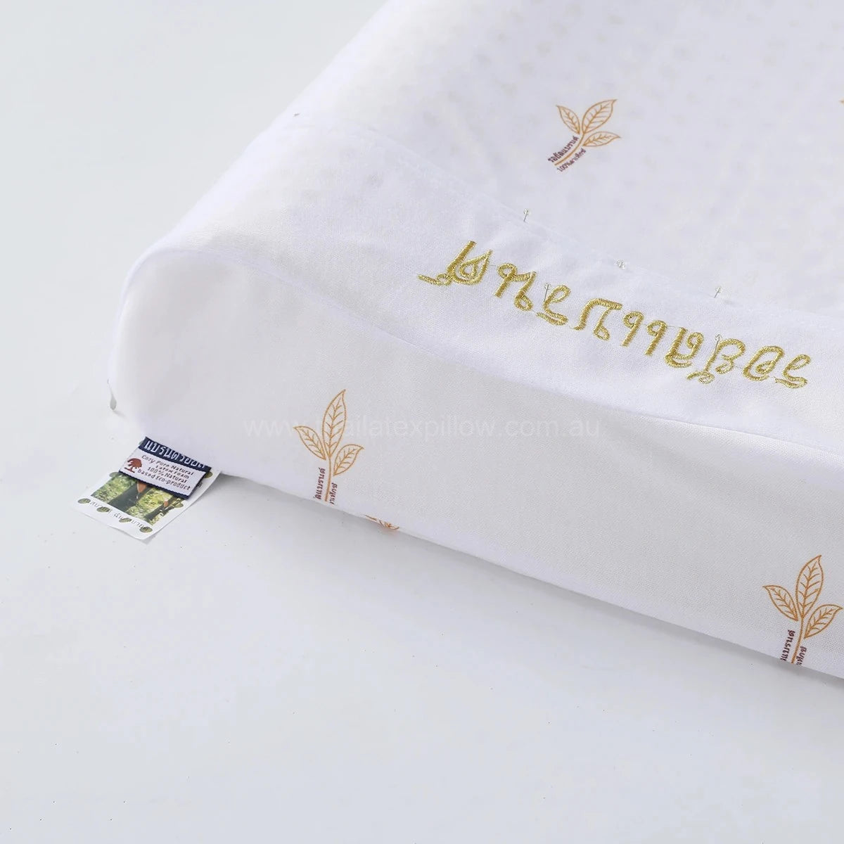 Close-up detail of the pillow - ROYAL Latex Cooling Pillow Support with Flat Ventilated Design