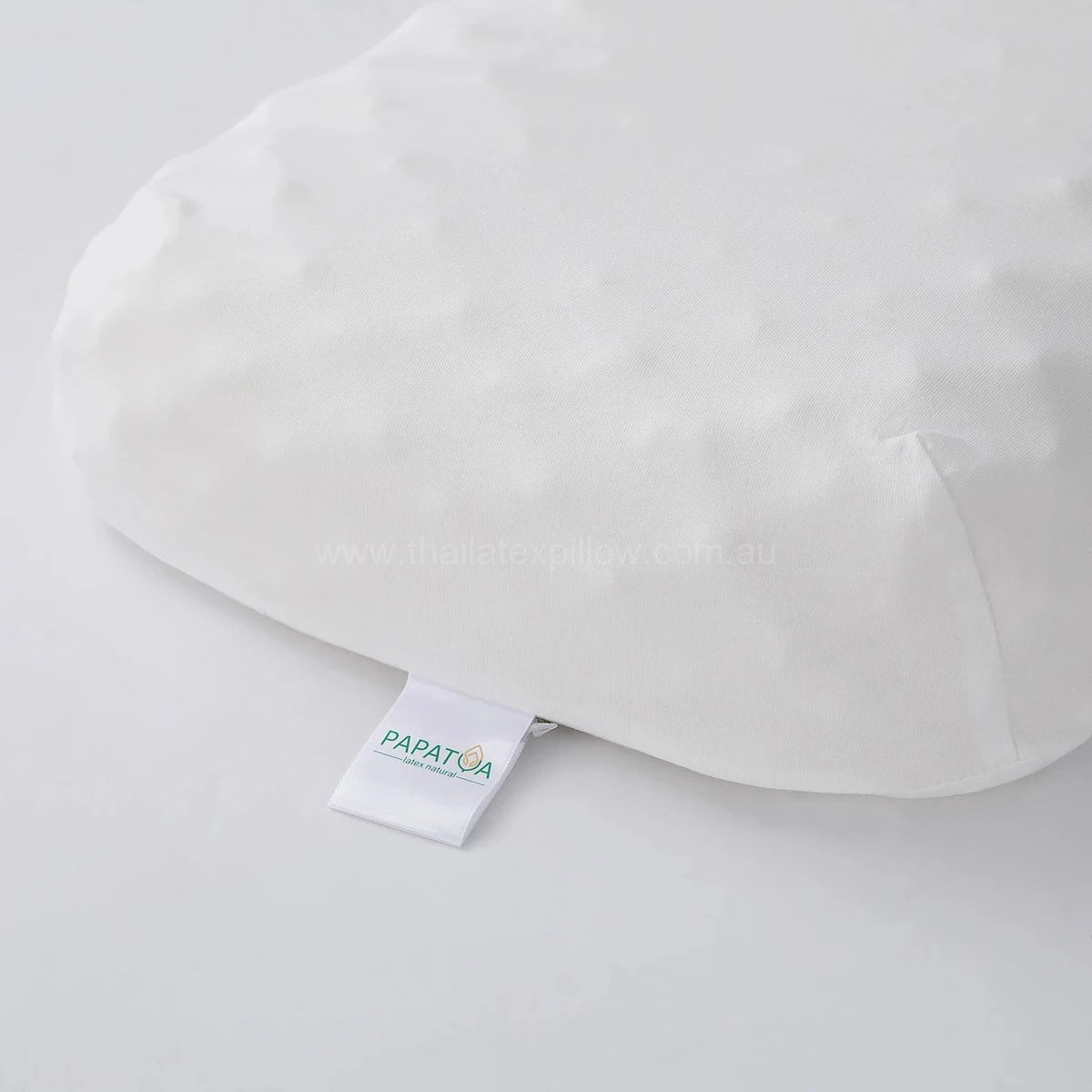 Close-up detail of the pillow - PAPATYA Latex Side Sleeper Beauty Pillow Peanut Shape with Massage Nodules

